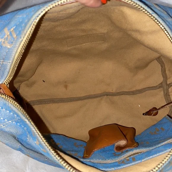 Dooney & Bourke Bag - Picture 7 of 9